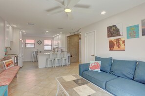 Smart-TV, DVD-Player, Bücher