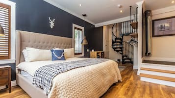 6 bedrooms, internet, bed sheets