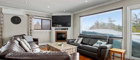 Smart-tv en een open haard