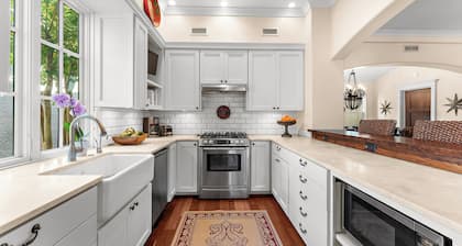 Cypress Cottage Home located in East Beach near everything Kiawah has to offer!