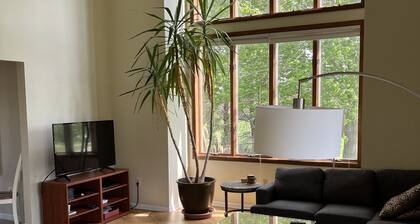 Quiet Spacious Property in Newport Harbor/Saugatuck Douglas