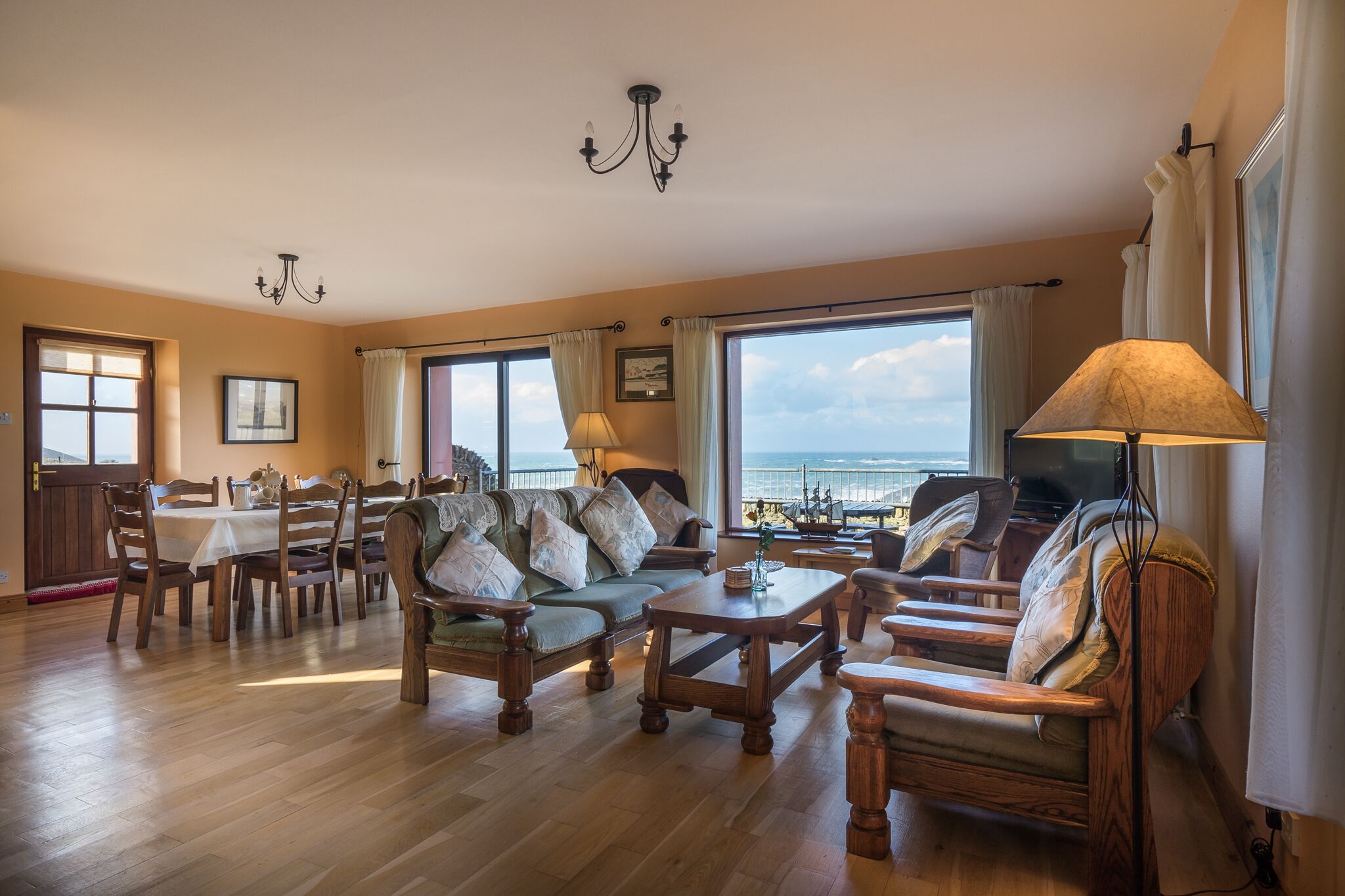 TV, fireplace, DVD player, music library