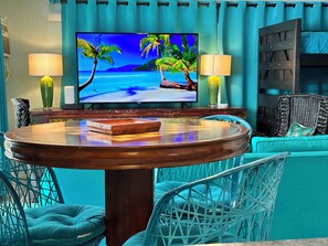 Interior - SOUTH BEACH & PARK at your Doorstep • DOLPHIN COTTAGE • Comfy Fun Vero Beach (Vero Beach)