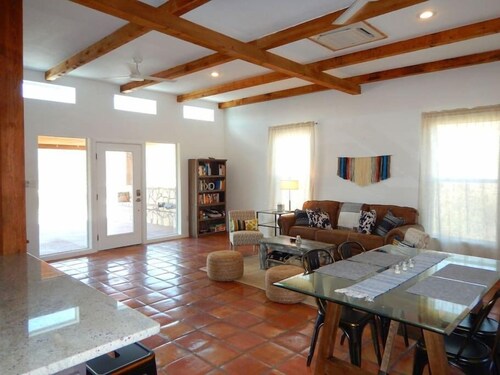Sunrise Ridge: Modern. Spacious Inside & Outside.
