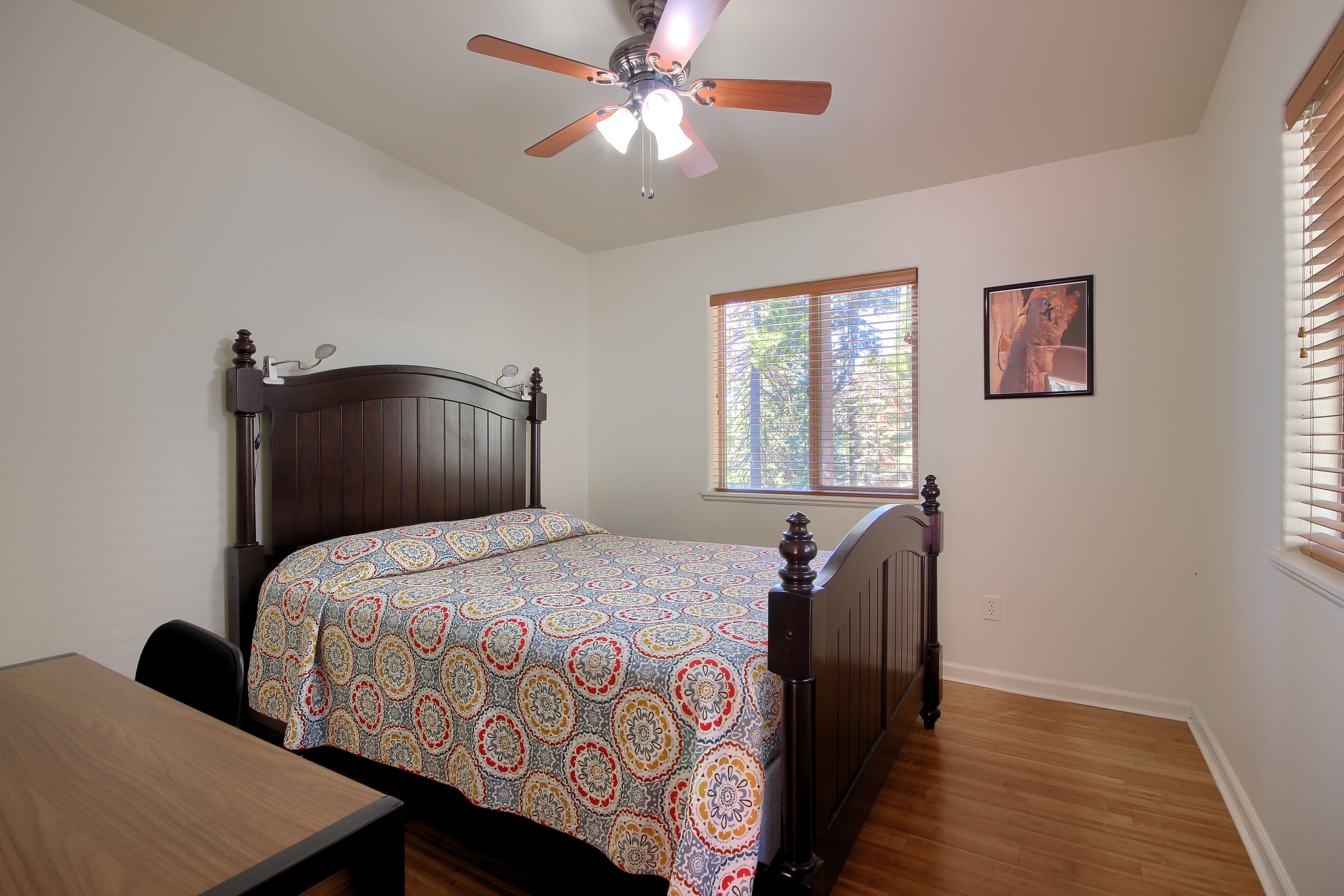 3 slaapkamers, een bureau, gratis wifi, beddengoed