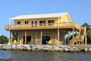 Exterior - Water front! Pool, Hot Tub, Dock, Game Room, Fenced yard (saint george island)