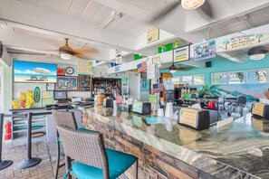 Bar (on property) - Coral Cove, Large 3BR/3BA home just steps to the Cabana Club (Key Colony Beach)