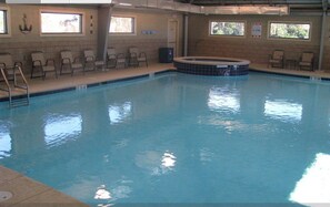 Piscina interna, piscina aquecida