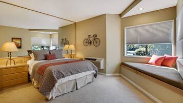 2 bedrooms, desk, iron/ironing board, travel crib