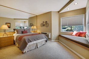 2 bedrooms, desk, iron/ironing board, travel crib
