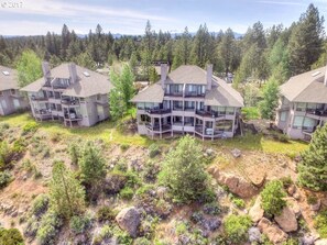 Exterior - River View Condo, Close To Town/Mountain, Private Hot Tub  (Bend)