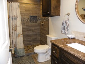 Combined shower/tub, jetted tub, hair dryer, towels - Dolphins, Fishing & Fun w/ LIGHTED PIER!!! (Port Lavaca)