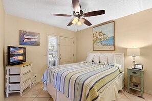 2 bedrooms, iron/ironing board, travel cot, free WiFi