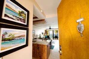 Interior - Stunning! Fully Air-Conditioned Penthouse Level Ocean Front 1 Bedroom - #609 (Kihei)