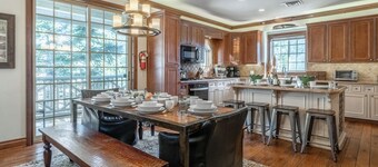 Refined Rustic Retreat | Walk to Canyon Lodge, Hot Tub, Sauna & Garage