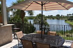 Outdoor dining - 5 Bedroom Luxury Gated Ocean View Home with Amenities (Palm Coast)