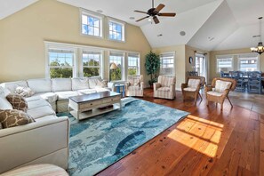 TV, DVD player, table football, ping pong - Oceanview Dog Friendly w/ Pool, Hot Tub, Elevator, Game Rooms, and Kitchenette (Salvo)