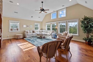 TV, DVD player, table football, ping pong - Oceanview Dog Friendly w/ Pool, Hot Tub, Elevator, Game Rooms, and Kitchenette (Salvo)