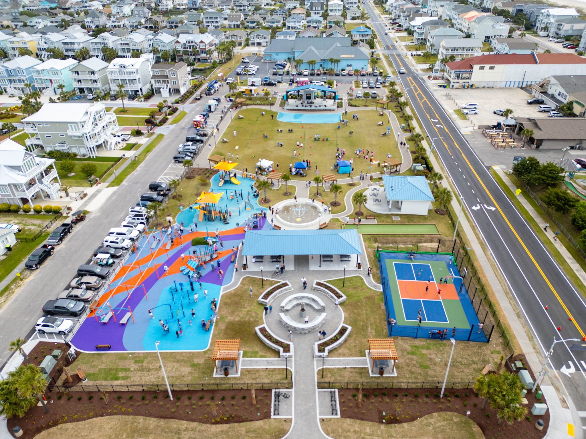 Restaurants,concerts, so many fun activities nearby