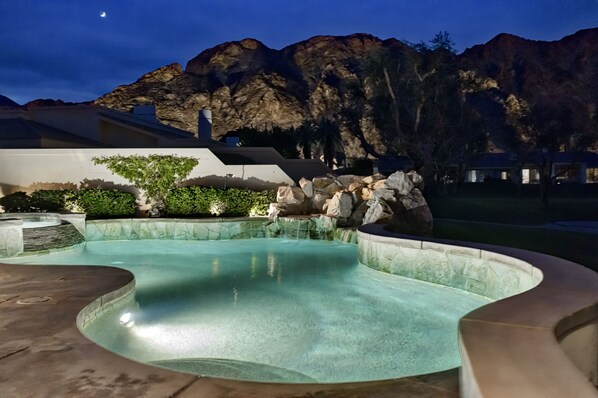 Outdoor pool, a heated pool