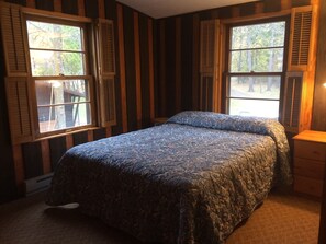 5 bedrooms, WiFi, bed sheets