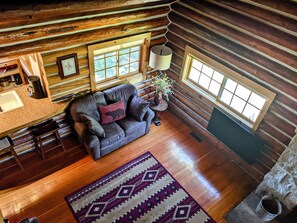 Smart TV, fireplace, DVD player, books