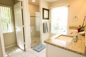 Combined shower/tub, hair dryer, towels, toilet paper - When Close Beach Access Is What You Are Looking For This Is It! (Marco Island)