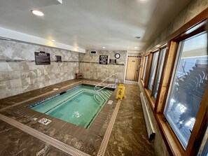 Udendørs pool, opvarmet pool