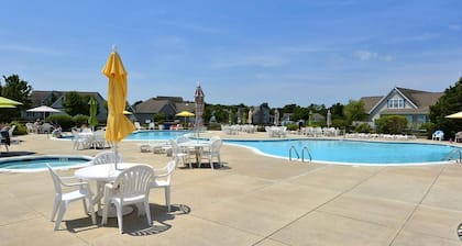 Pet-Friendly with Stunning Water Views in Bethany Bay - No Cleaning Fees