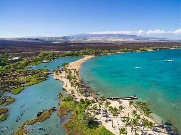 Solsenger og strandhåndklær