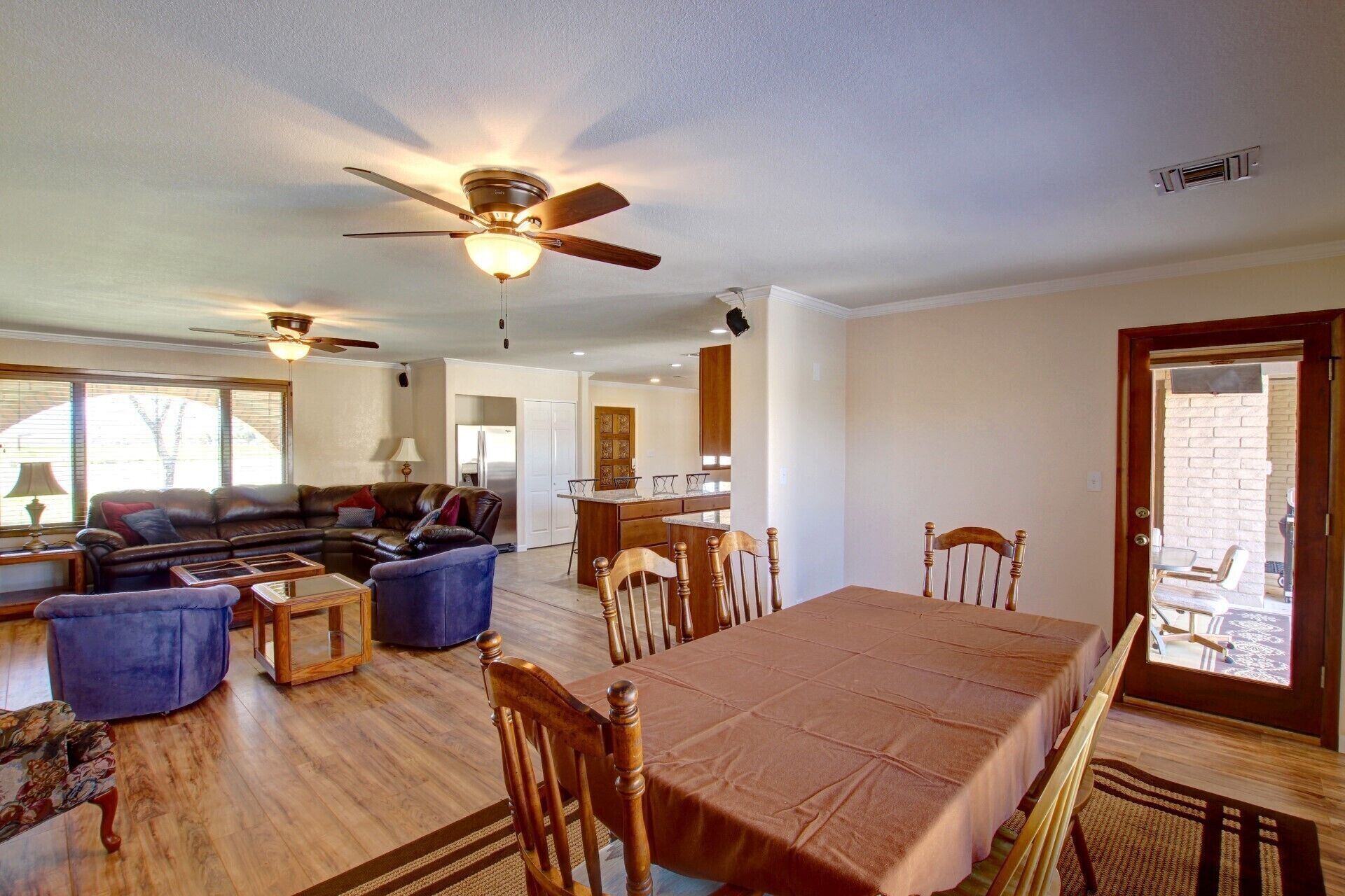 The Orchard House-a One of a Kind 2 1/2 acre property Monthly Special $4000