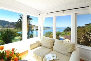 Interior - Casa Panama 2 to 3 Bedroom Options by the Sea (Jenner)