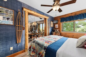 1 habitación, tabla de planchar con plancha, wifi gratis y ropa de cama 