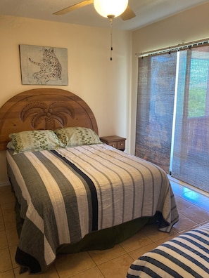 3 chambres, fer et planche à repasser, Wi-Fi, draps fournis