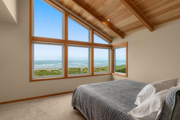 6 bedrooms, iron/ironing board, travel cot, free WiFi