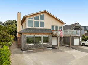 Exterior - Oceanfront 6BR Home in the Heart of Manzanita. Escape Your Troubles Here! (Manzanita)