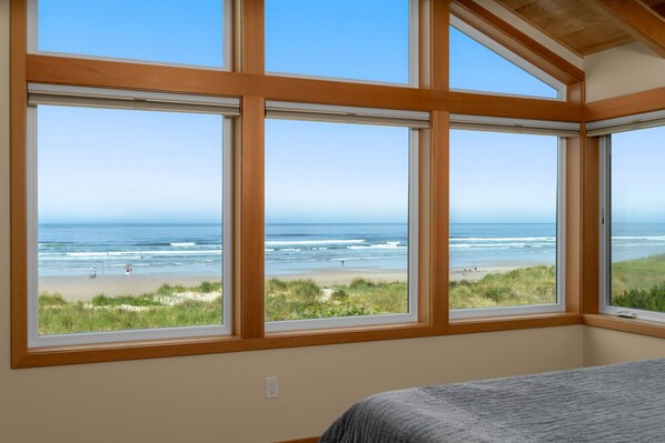Spa - Oceanfront 6BR Home in the Heart of Manzanita. Escape Your Troubles Here! (Manzanita)