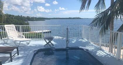Casa frente al mar con piscina y playa