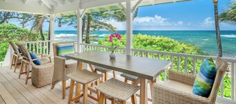 Amazing North Shore 3 makuuhuoneen Beachfront Home, henkeäsalpaavat näkymät merelle! TVR5141