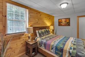 4 quartos, ferros/tábuas de passar roupa, Wi-Fi, roupa de cama