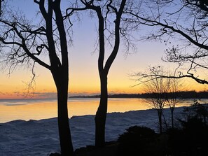 Beach - White Sand Beach Paradise In Canada's South Coast (Fort Erie)