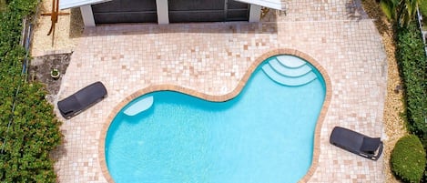 Piscine extérieure, piscine chauffée