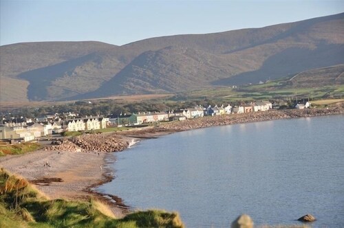 Seaside Irish Home Next to World Class Golf, Fishing & Hiking