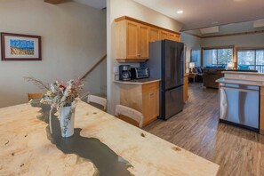Interior - KR410 by Simply Kimberley | Ski-In/Out + Private Hot Tub (Kimberley)