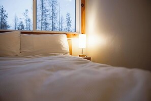 3 chambres, fer et planche à repasser, Wi-Fi gratuit, draps fournis