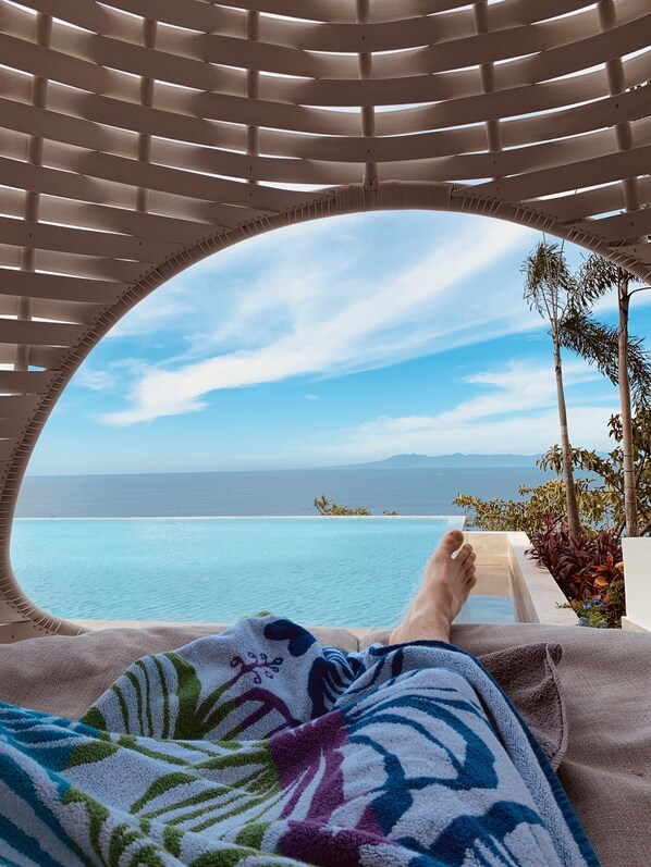 Property grounds - Luxury Sayan Indah Beachfront Condo - Best Location/Romantic Zone! (Puerto Vallarta)