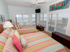 6 bedrooms, iron/ironing board, free WiFi, bed sheets