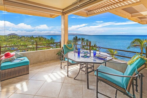 Wailea Oceanfront-"Sunsational" Condo-Surf & Sand Only steps away: Views!!