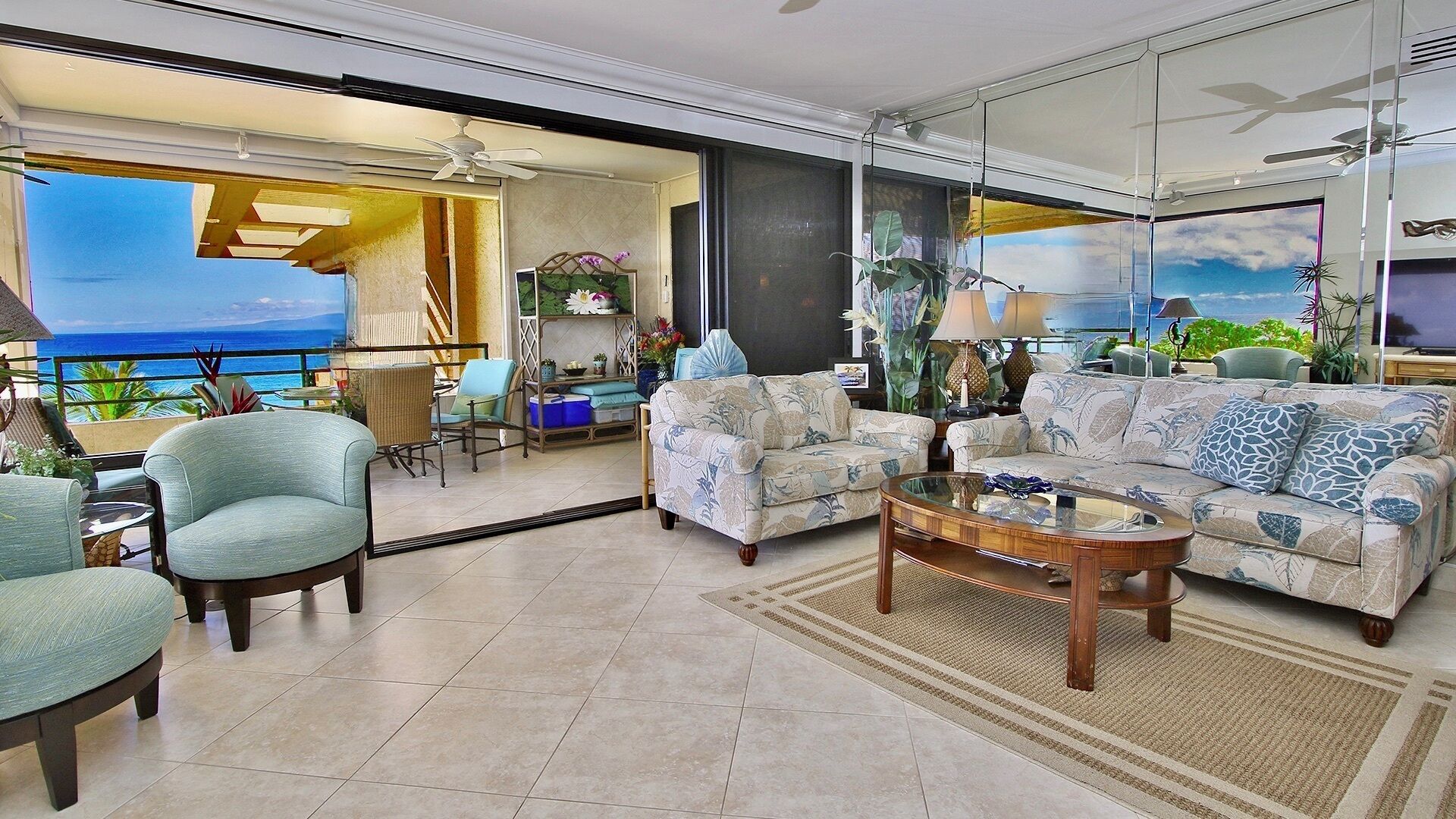 Penthouses for sale in Singapore | Boulevard luxury property - Oceanfront Penthouse Apartment With Modern Furnishings