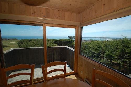 4.5 Bedrooms, 3 Baths, 2 Kitchens, 180 degree views and a 'Man Cave'